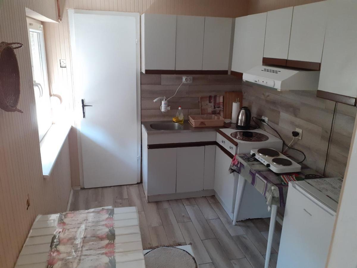 סובוטיקה Mega Apartment מראה חיצוני תמונה